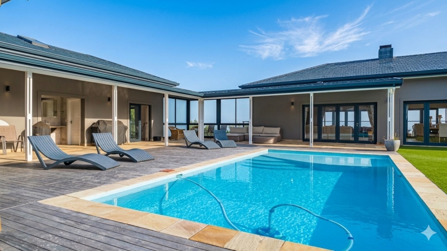 7 Bedroom Property for Sale in Pezula Private Estate Western Cape